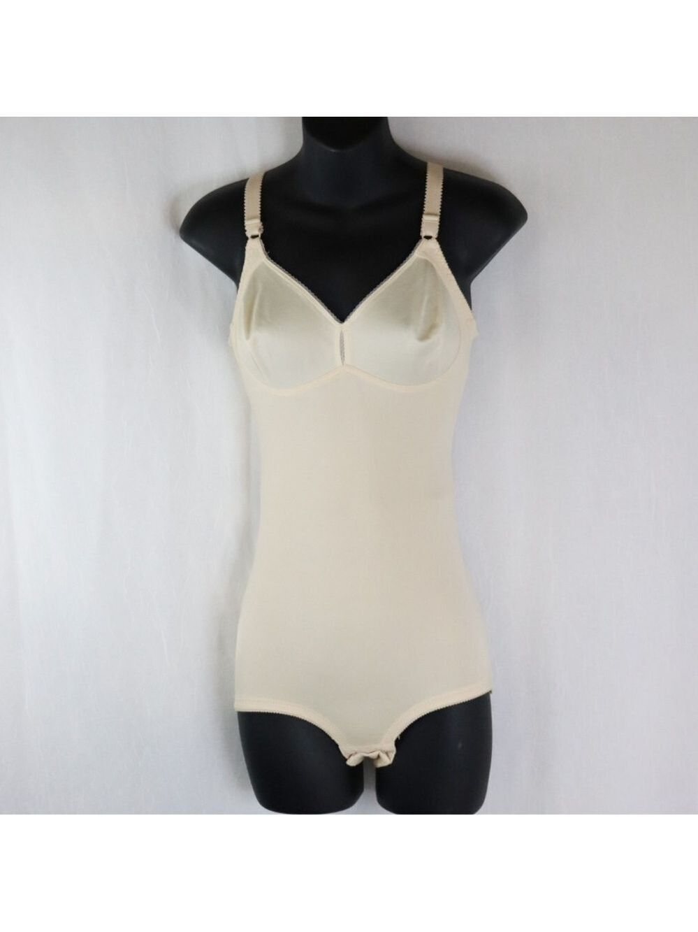 VINTAGE PLAYTEX Body Shaper | Nude Sculpting Bodysuit Shapewear